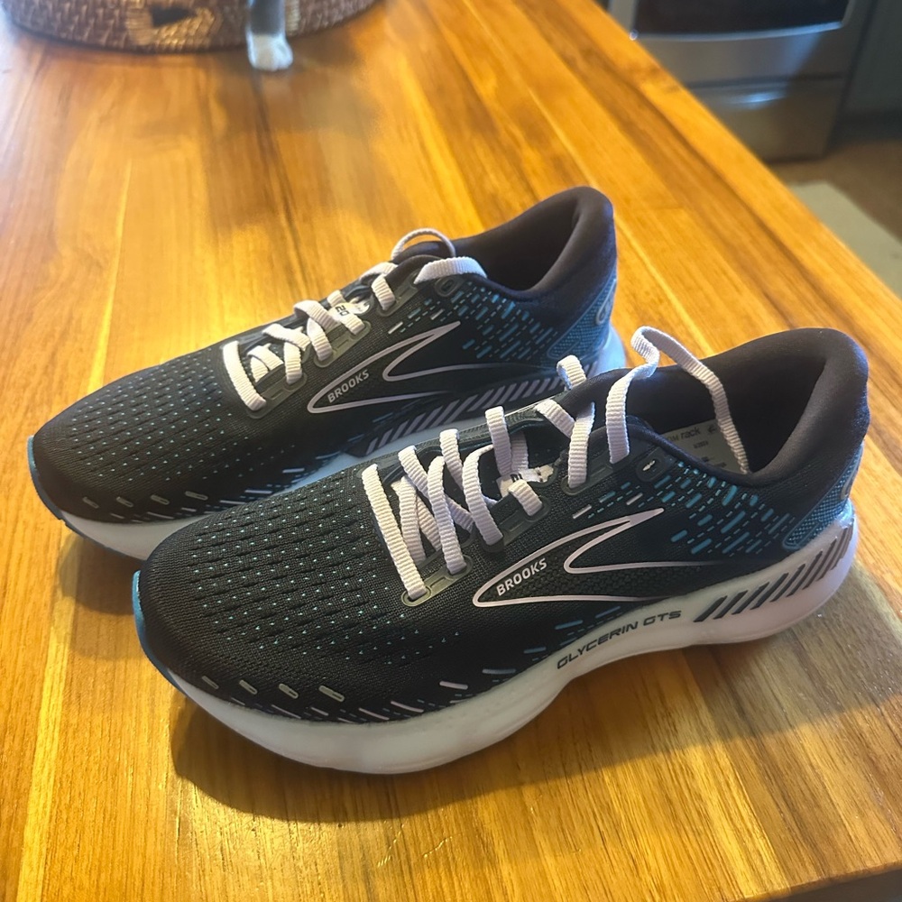 Brooks Women’s Glycerin GTS 20 size 8